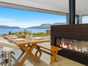 Mana Sarovar - Designer Lake Tarawera Holiday Home